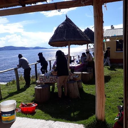 Hostal Luna Del Titikaka En Isla De La Luna Bolivia Hotel Екстериор снимка