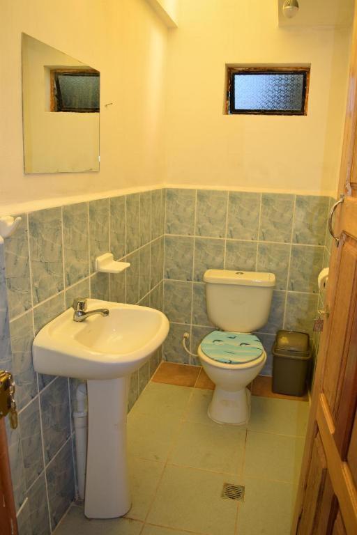 Hostal Luna Del Titikaka En Isla De La Luna Bolivia Hotel Екстериор снимка