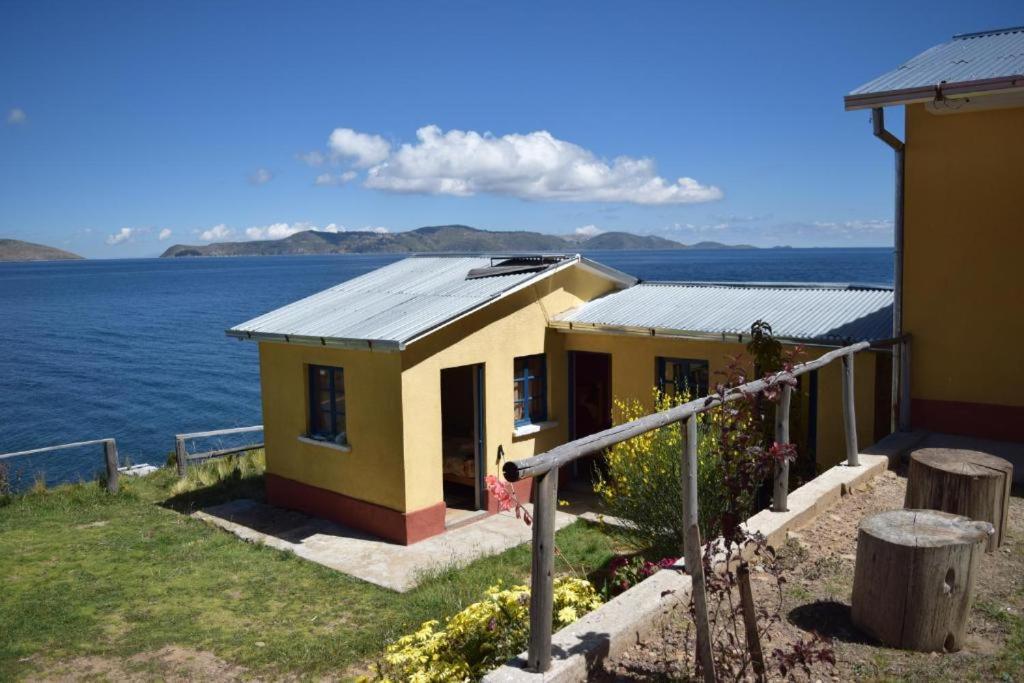 Hostal Luna Del Titikaka En Isla De La Luna Bolivia Hotel Екстериор снимка